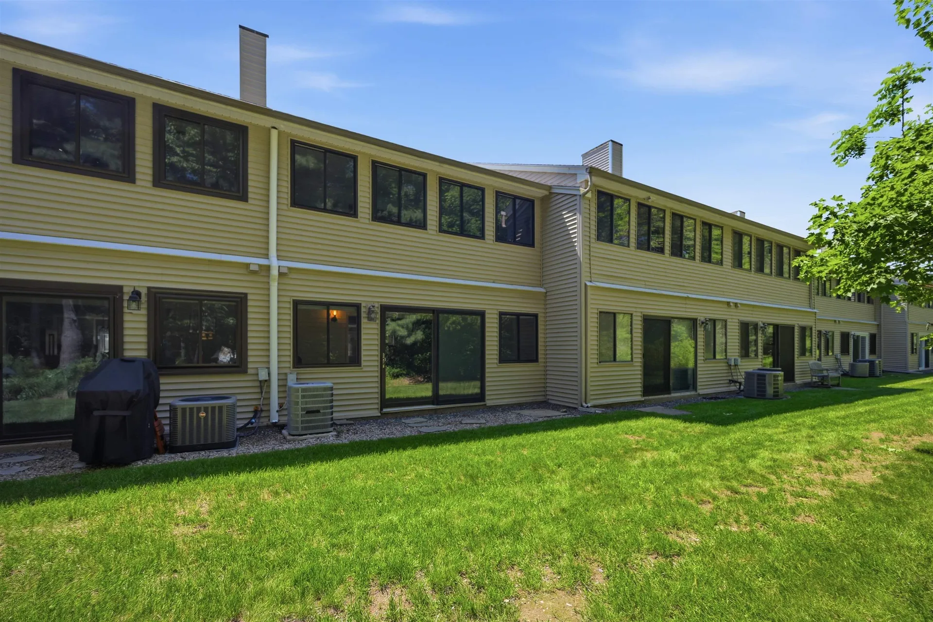 10 Hampton Towne Estate Hampton NH 03842