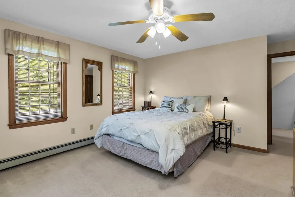 11 Nutfield Drive Londonderry NH 03053