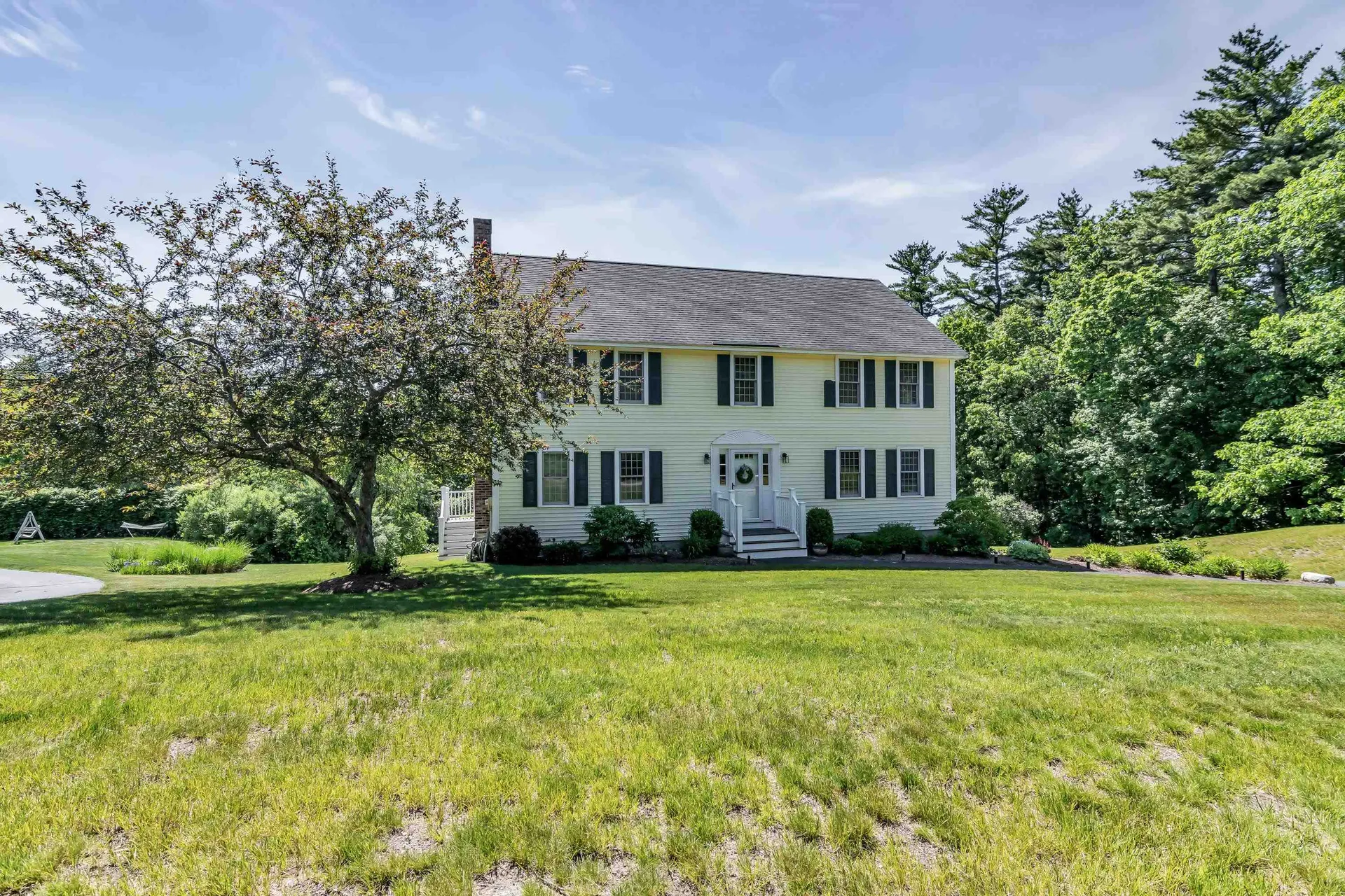 11 Nutfield Drive Londonderry NH 03053
