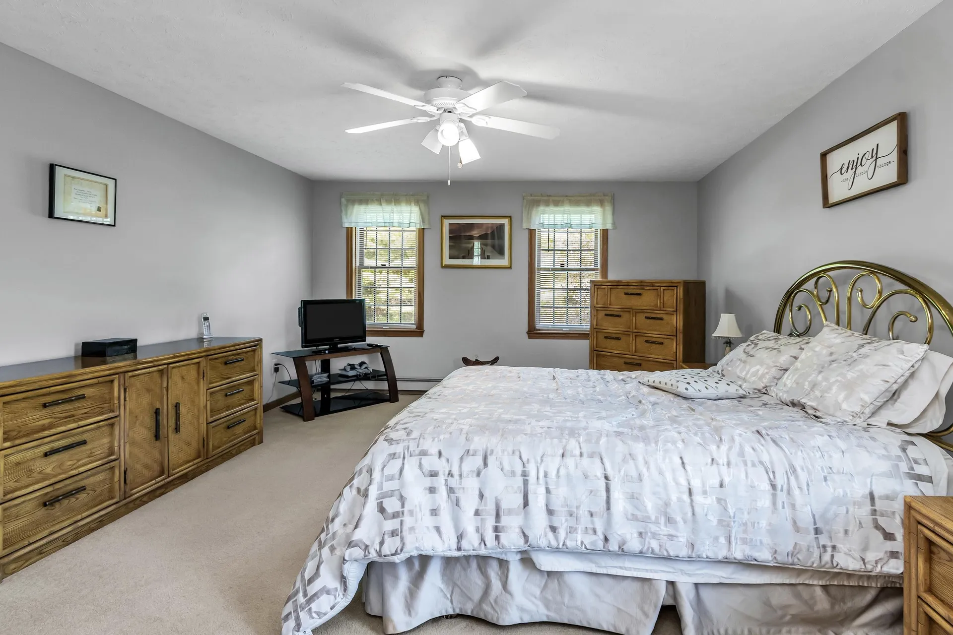 11 Nutfield Drive Londonderry NH 03053