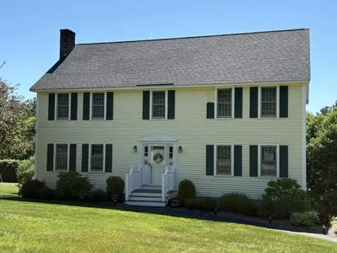 11 Nutfield Drive Londonderry NH 03053