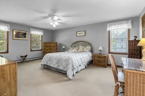 11 Nutfield Drive Londonderry NH 03053
