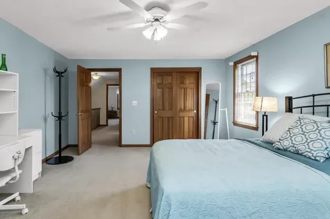 11 Nutfield Drive Londonderry NH 03053