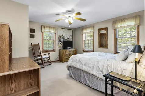 11 Nutfield Drive Londonderry NH 03053