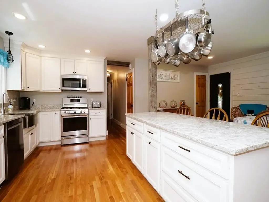 1 Marblehead Road Windham NH 03087