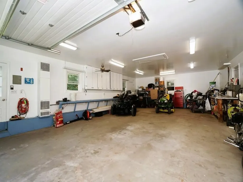 1 Marblehead Road Windham NH 03087