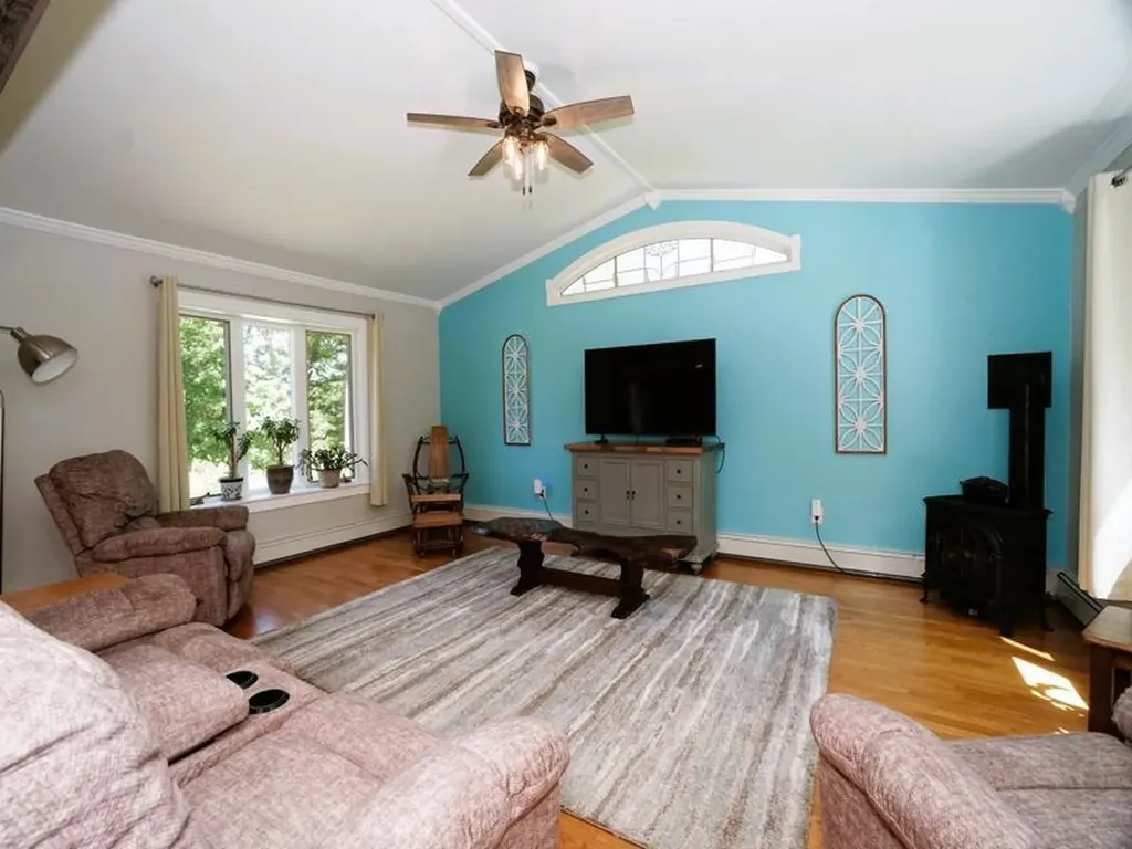 1 Marblehead Road Windham NH 03087