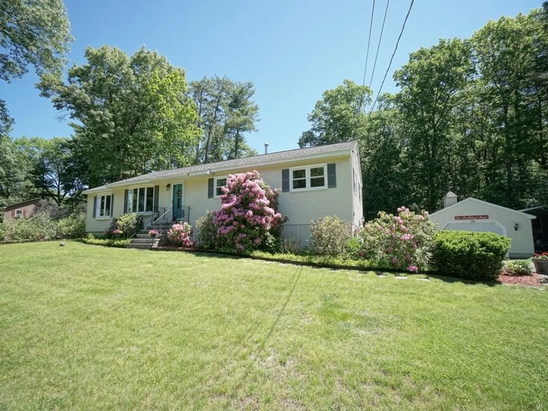 1 Marblehead Road Windham NH 03087