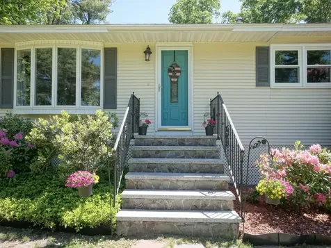 1 Marblehead Road Windham NH 03087