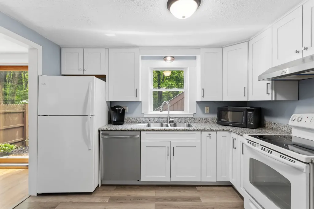 35 Eastern Avenue Barrington NH 03825