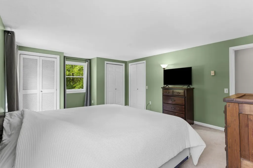 35 Eastern Avenue Barrington NH 03825