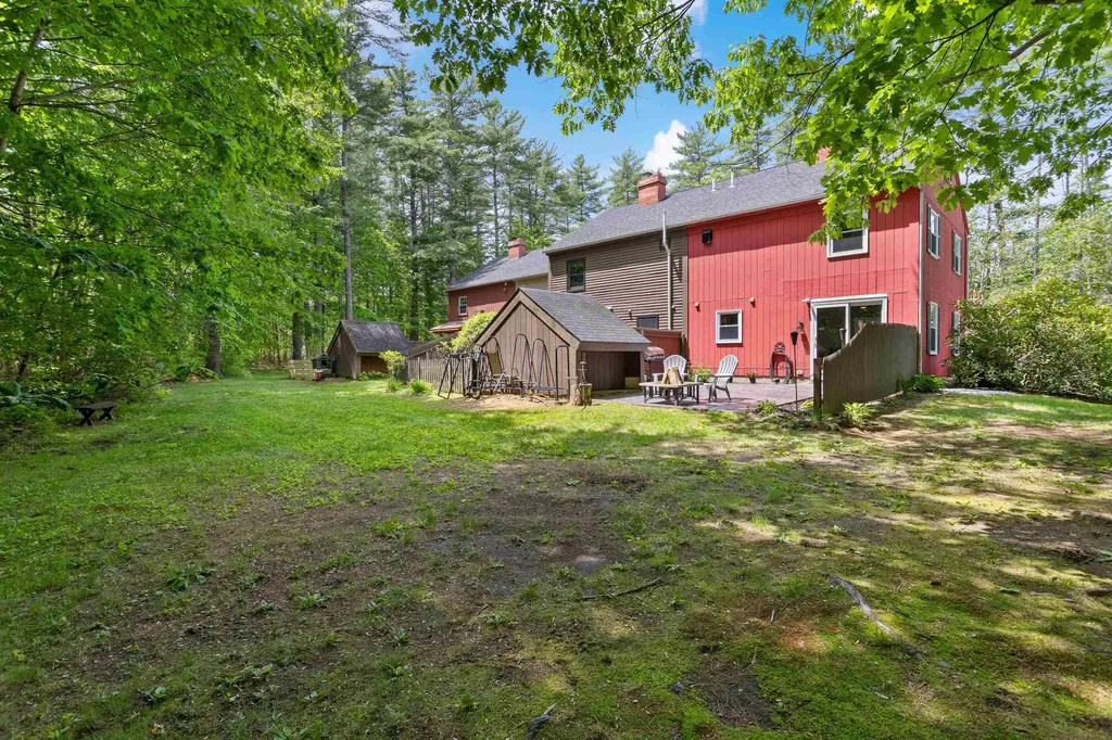 35 Eastern Avenue Barrington NH 03825