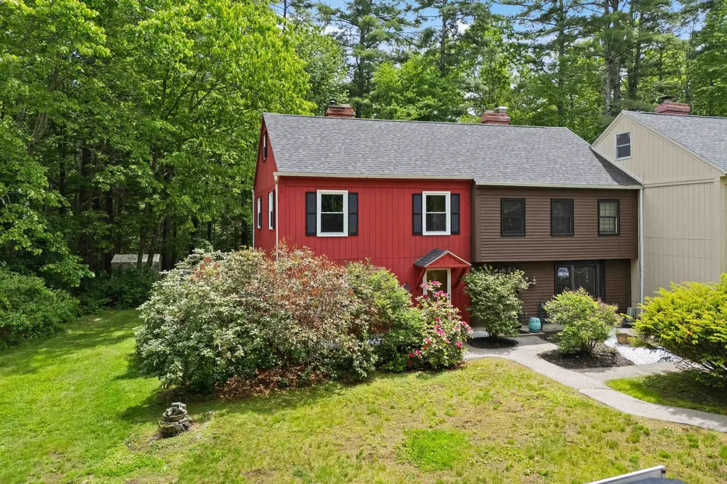 35 Eastern Avenue Barrington NH 03825
