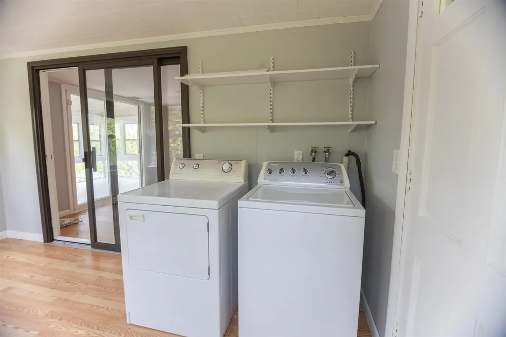 20 Shore Road Somersworth NH 03878