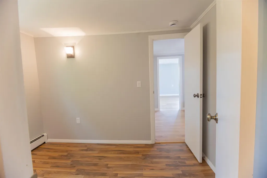 20 Shore Road Somersworth NH 03878