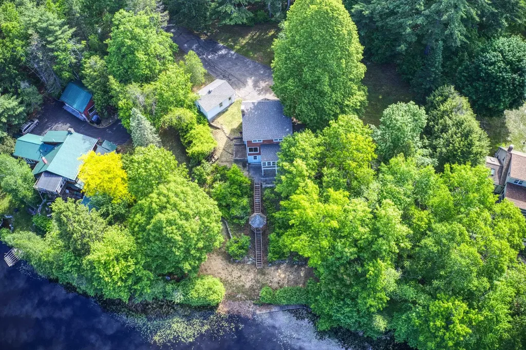 20 Shore Road Somersworth NH 03878