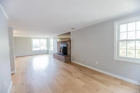 20 Shore Road Somersworth NH 03878