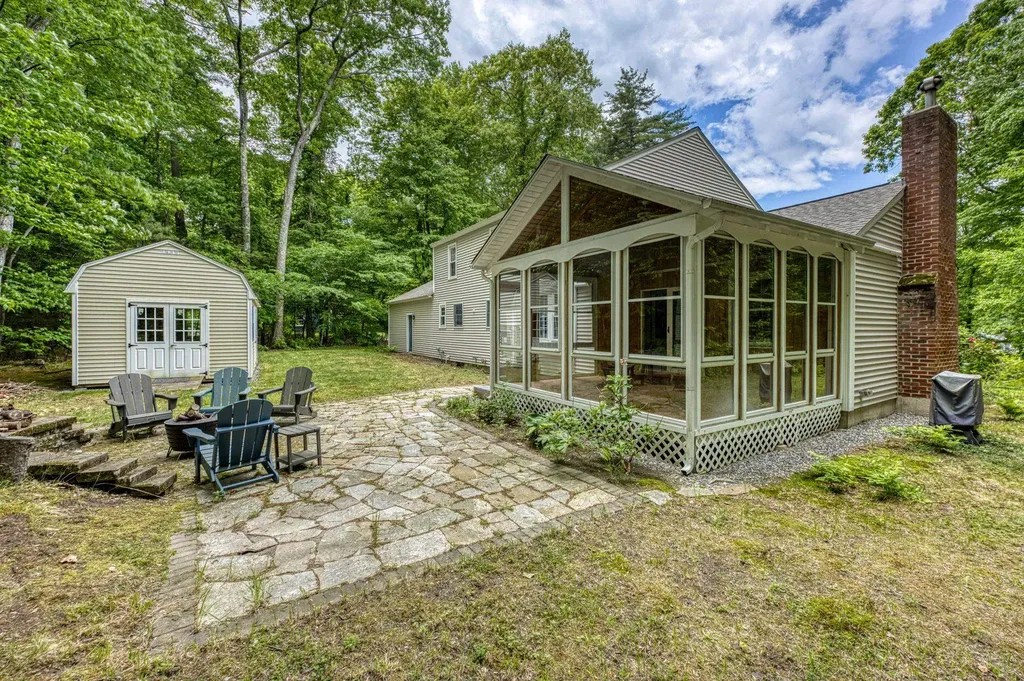 11 Brek Drive Merrimack NH 03054