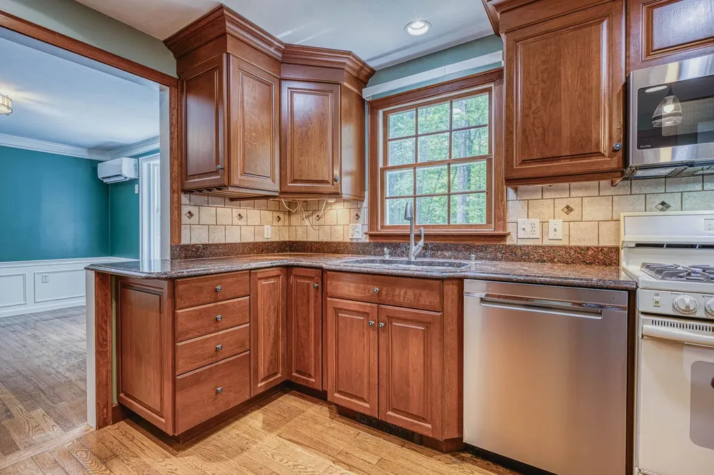 11 Brek Drive Merrimack NH 03054