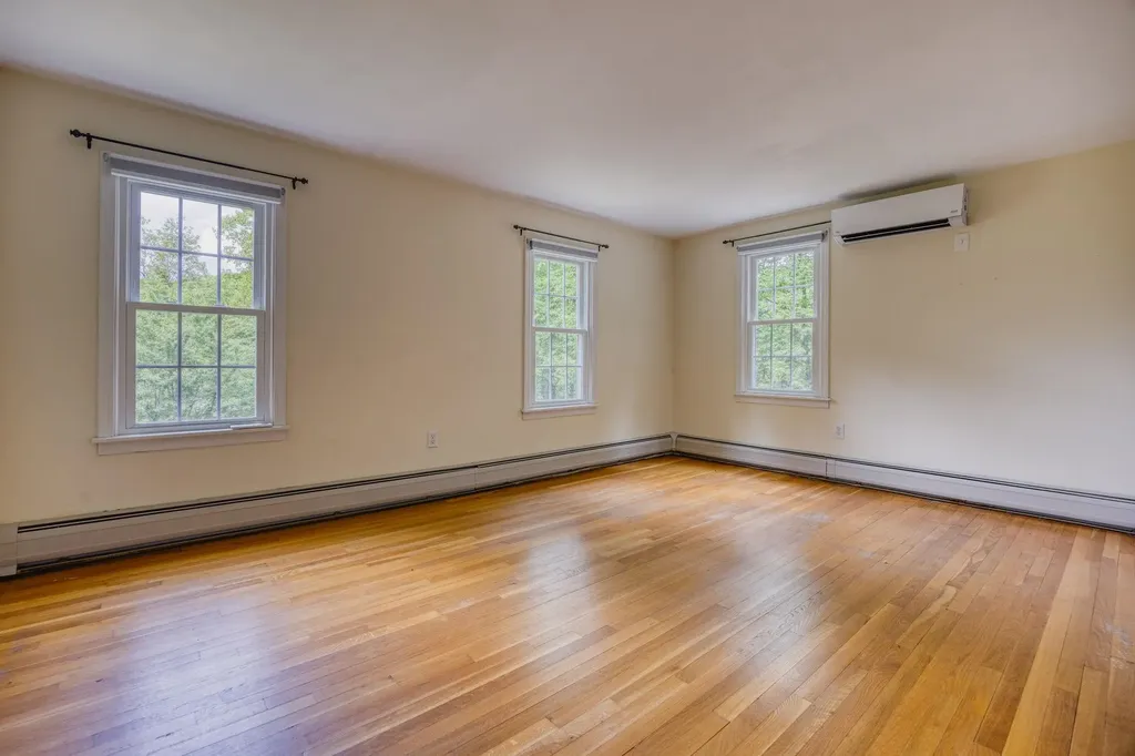 11 Brek Drive Merrimack NH 03054