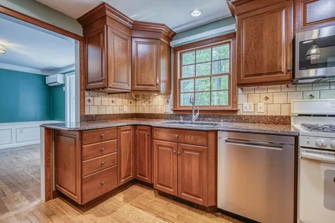 11 Brek Drive Merrimack NH 03054