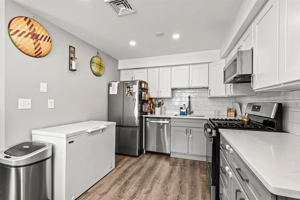 258 Stonebridge Drive Nashua NH 03063