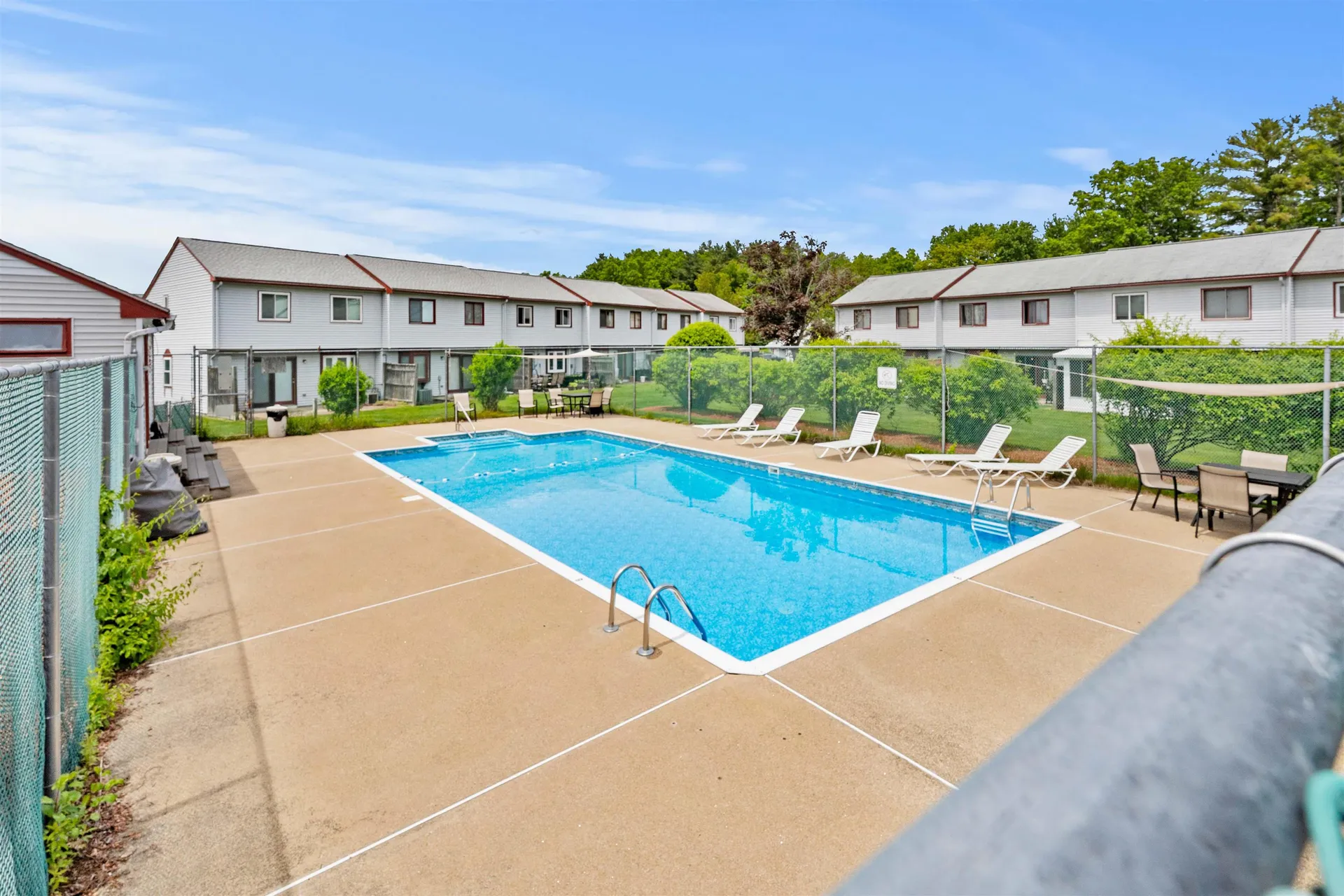 258 Stonebridge Drive Nashua NH 03063