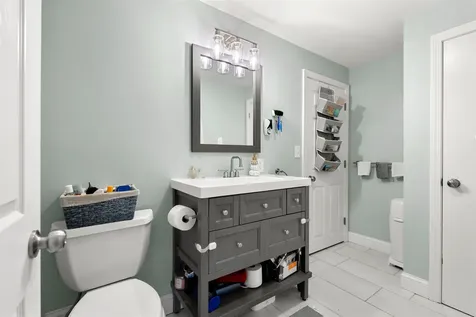 258 Stonebridge Drive Nashua NH 03063