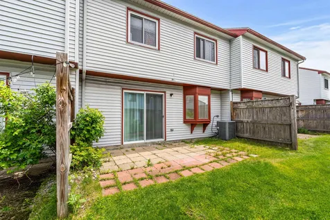 258 Stonebridge Drive Nashua NH 03063