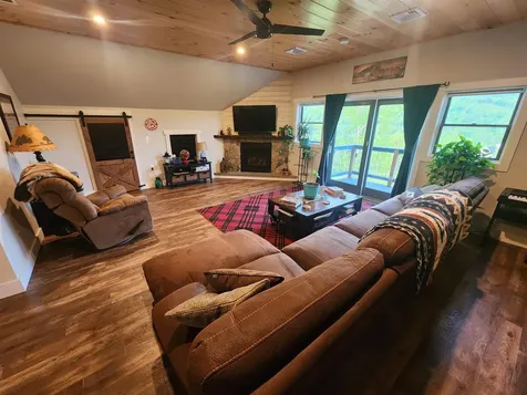 22 Mackenna Way Errol NH 03579