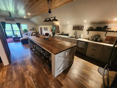 22 Mackenna Way Errol NH 03579