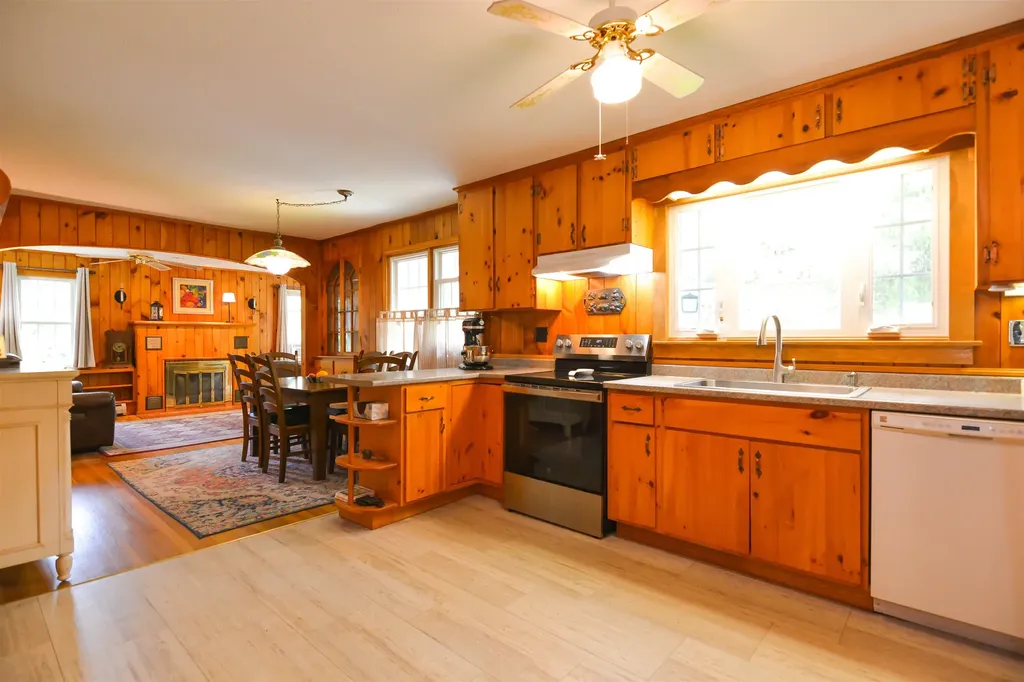 789 Old Homestead Highway Swanzey NH 03446