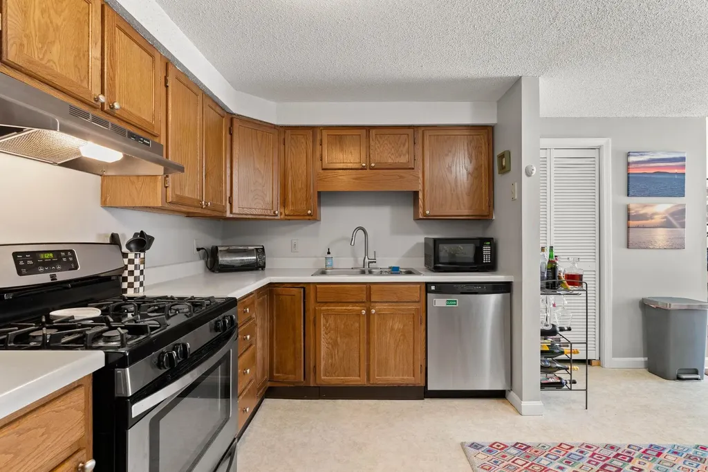 50 Brookside Drive Exeter NH 03033