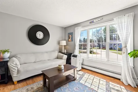 50 Brookside Drive Exeter NH 03033