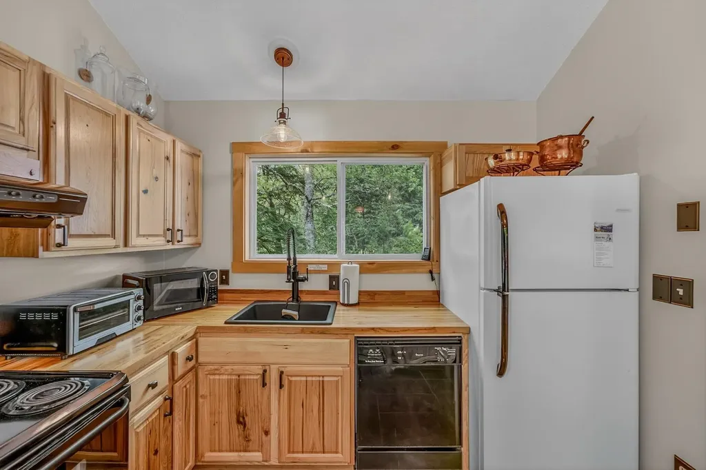 146 Bell Valley Road Campton NH 03223