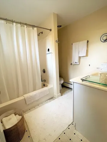 57 Walton Road New Castle NH 03854