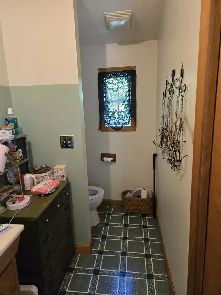 29 Fairway Avenue Newport NH 03773