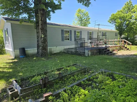 29 Fairway Avenue Newport NH 03773