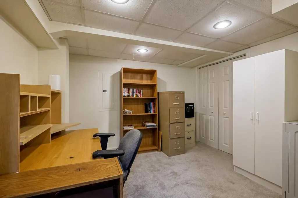 96 Dublin Avenue Nashua NH 03063