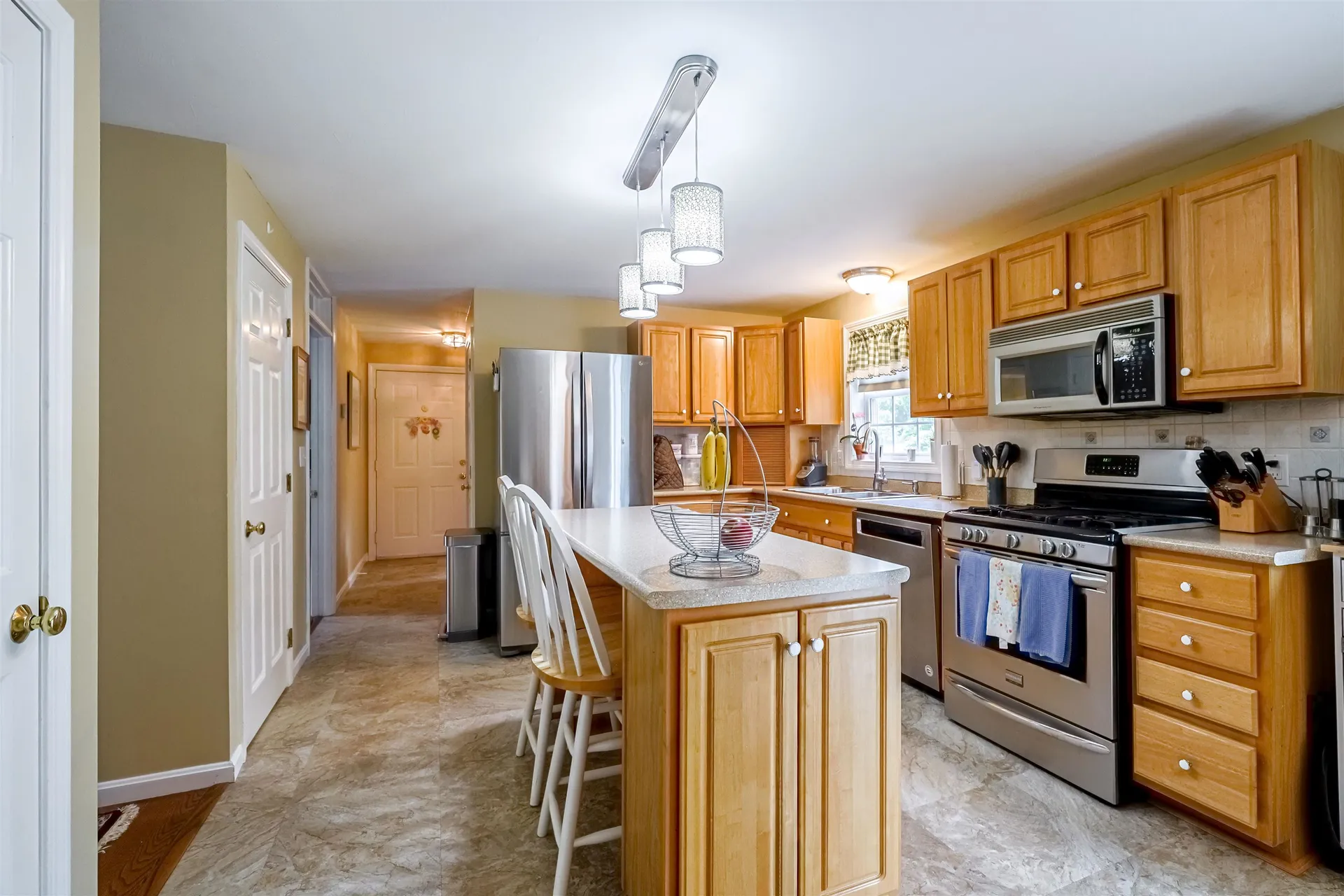 96 Dublin Avenue Nashua NH 03063