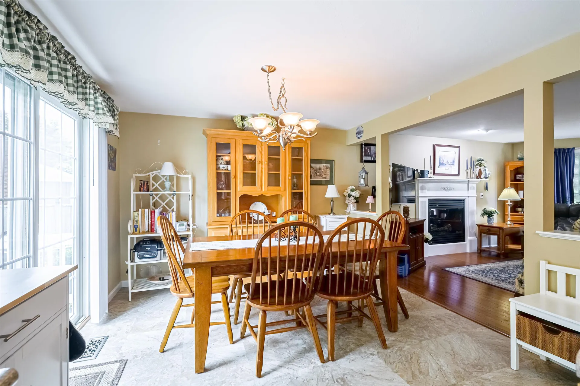 96 Dublin Avenue Nashua NH 03063