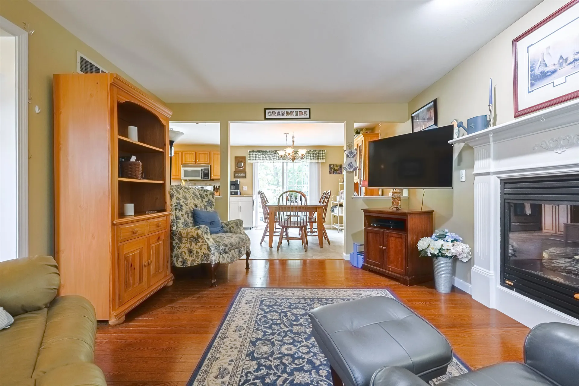 96 Dublin Avenue Nashua NH 03063
