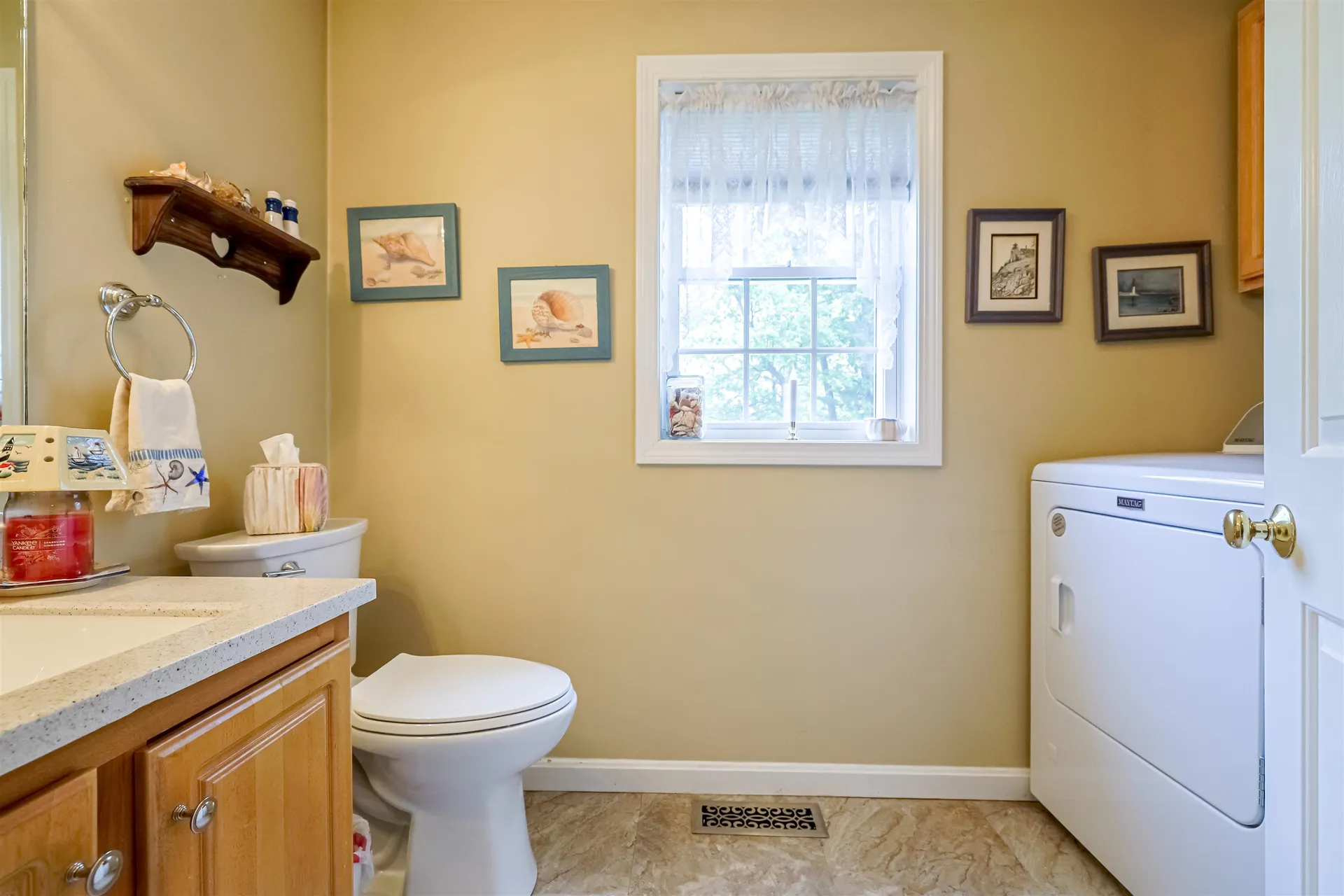 96 Dublin Avenue Nashua NH 03063