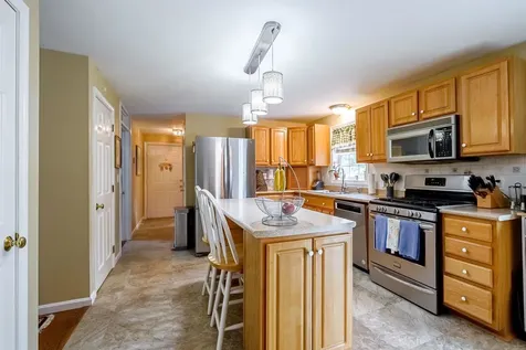 96 Dublin Avenue Nashua NH 03063