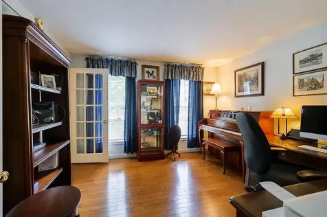 96 Dublin Avenue Nashua NH 03063