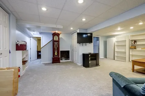 96 Dublin Avenue Nashua NH 03063
