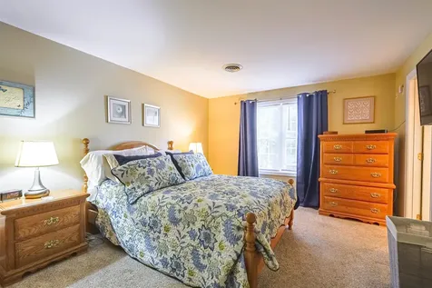 96 Dublin Avenue Nashua NH 03063