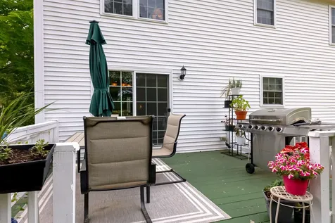 96 Dublin Avenue Nashua NH 03063