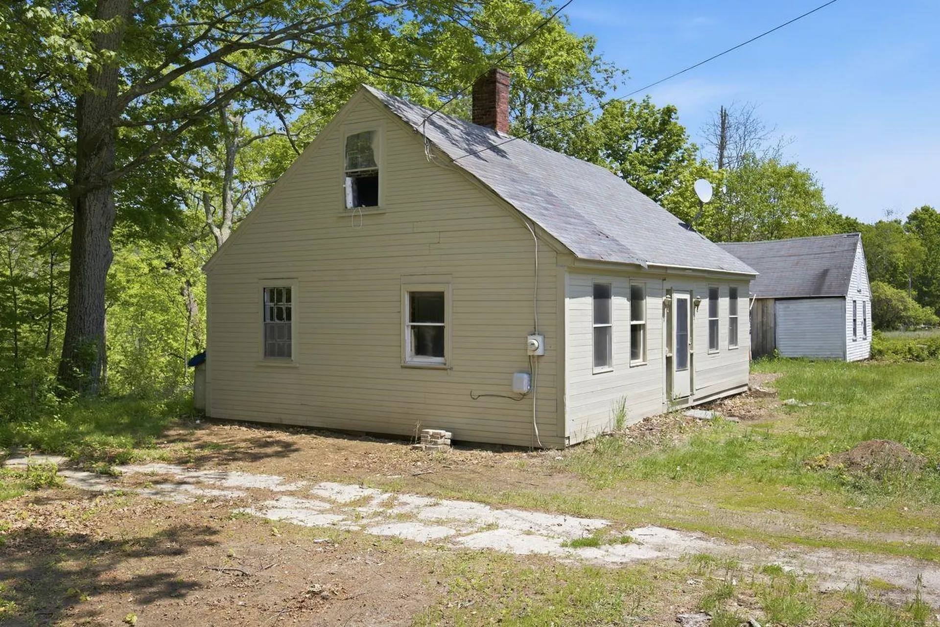 307 School Street Rumney NH 03266