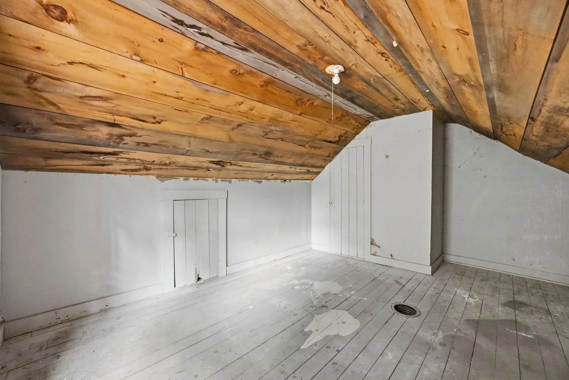 307 School Street Rumney NH 03266
